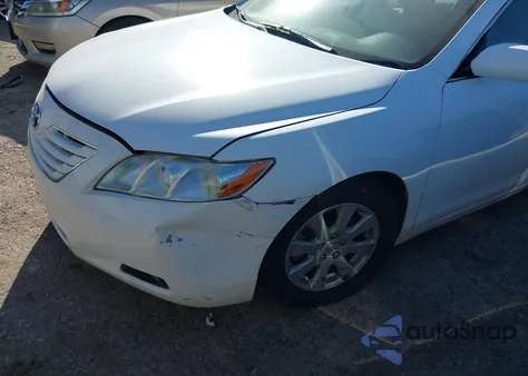 2009 Toyota Camry Xle z USA, uszkodzony, nr VIN 4T1BE46K49U867932